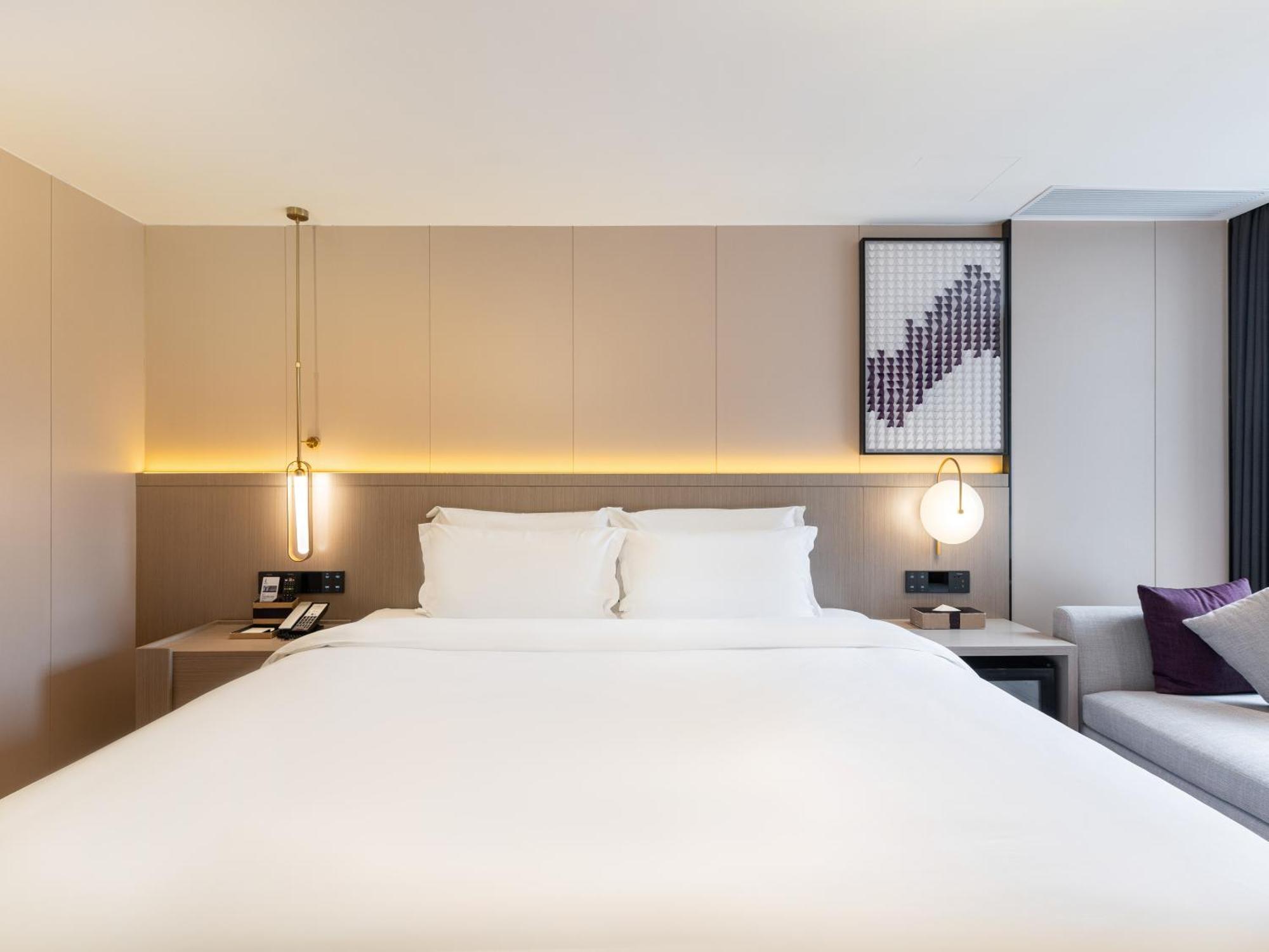 Lavande International Hotel Guangzhou Taikoo Hui Square Shipaiqiao Metro Station Branch - Free Shuttle Bus To Canton Fair Complex During Canton Fair Period & Free Vpn Internet Access Exterior photo