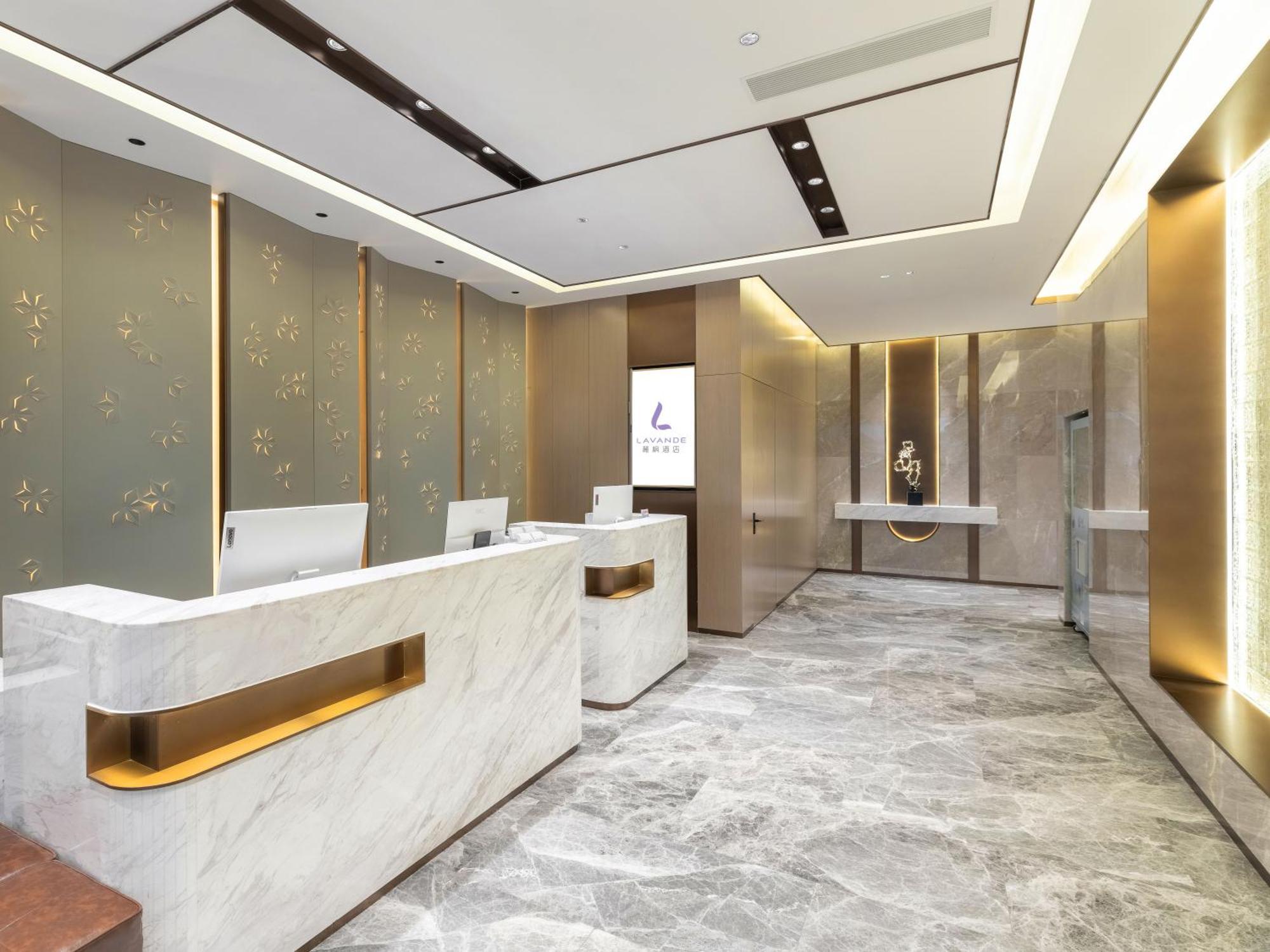 Lavande International Hotel Guangzhou Taikoo Hui Square Shipaiqiao Metro Station Branch - Free Shuttle Bus To Canton Fair Complex During Canton Fair Period & Free Vpn Internet Access Exterior photo