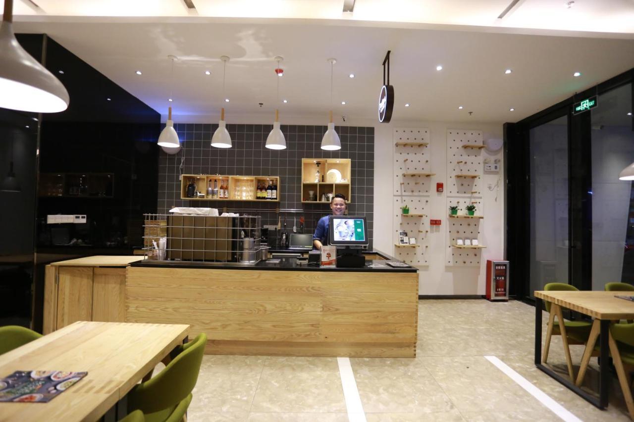 Lavande International Hotel Guangzhou Taikoo Hui Square Shipaiqiao Metro Station Branch - Free Shuttle Bus To Canton Fair Complex During Canton Fair Period & Free Vpn Internet Access Exterior photo