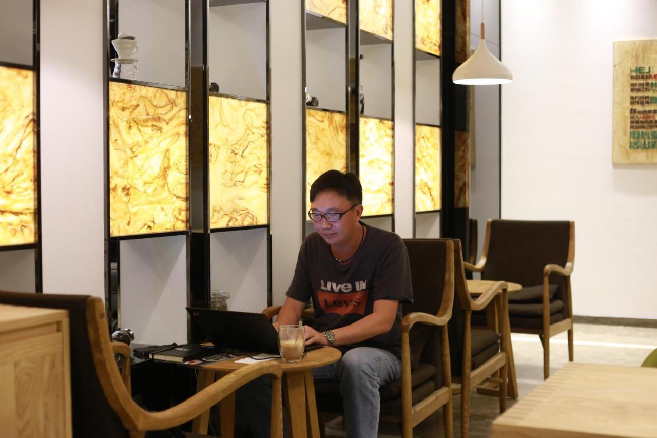 Lavande International Hotel Guangzhou Taikoo Hui Square Shipaiqiao Metro Station Branch - Free Shuttle Bus To Canton Fair Complex During Canton Fair Period & Free Vpn Internet Access Exterior photo