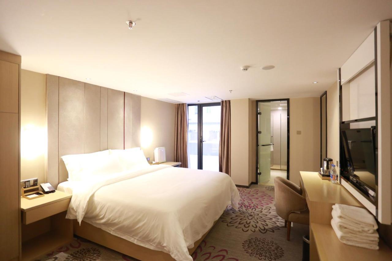 Lavande International Hotel Guangzhou Taikoo Hui Square Shipaiqiao Metro Station Branch - Free Shuttle Bus To Canton Fair Complex During Canton Fair Period & Free Vpn Internet Access Exterior photo