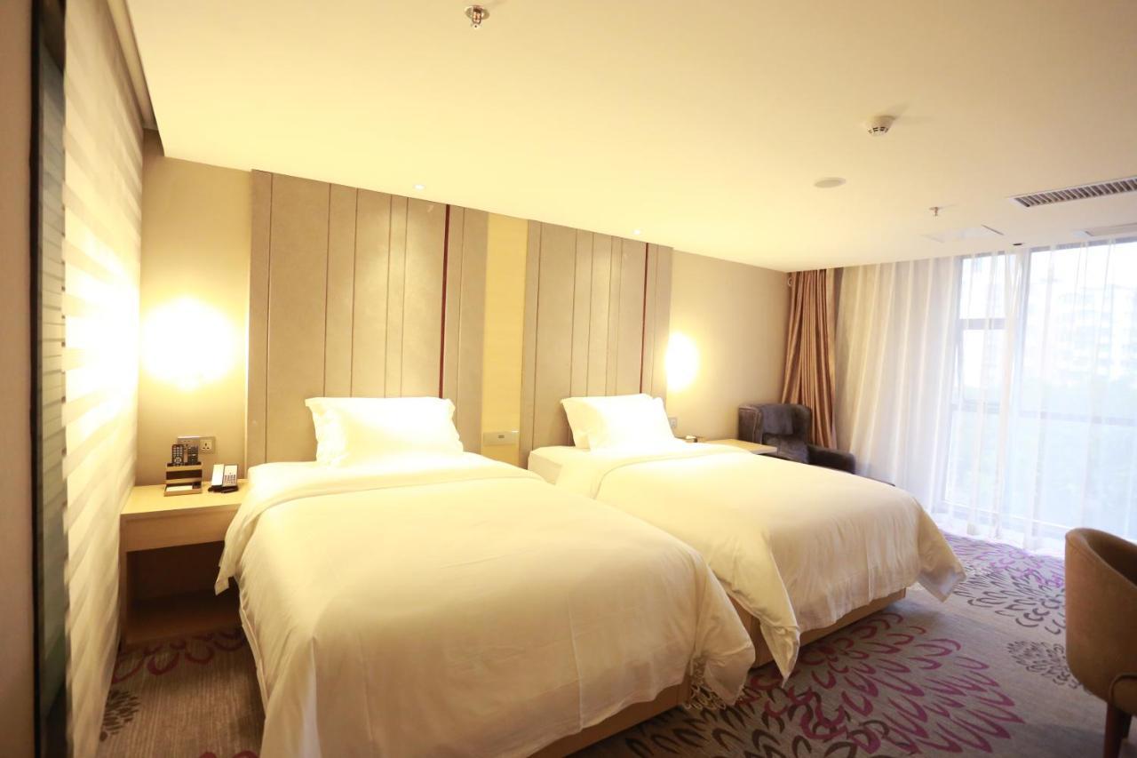 Lavande International Hotel Guangzhou Taikoo Hui Square Shipaiqiao Metro Station Branch - Free Shuttle Bus To Canton Fair Complex During Canton Fair Period & Free Vpn Internet Access Exterior photo